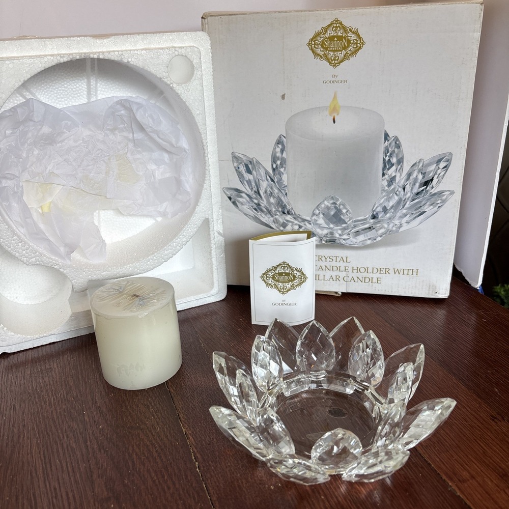 Shannon Crystal Godinger Lotus Pillar Candle Holder with 3x3 Candle‎ 15601 NIB